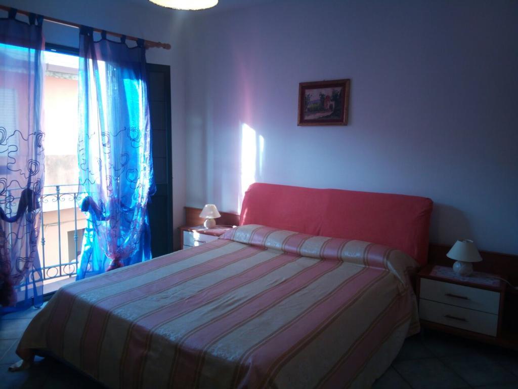 Sa Domu Sarda Casa Vacanza Piscinas Exterior photo